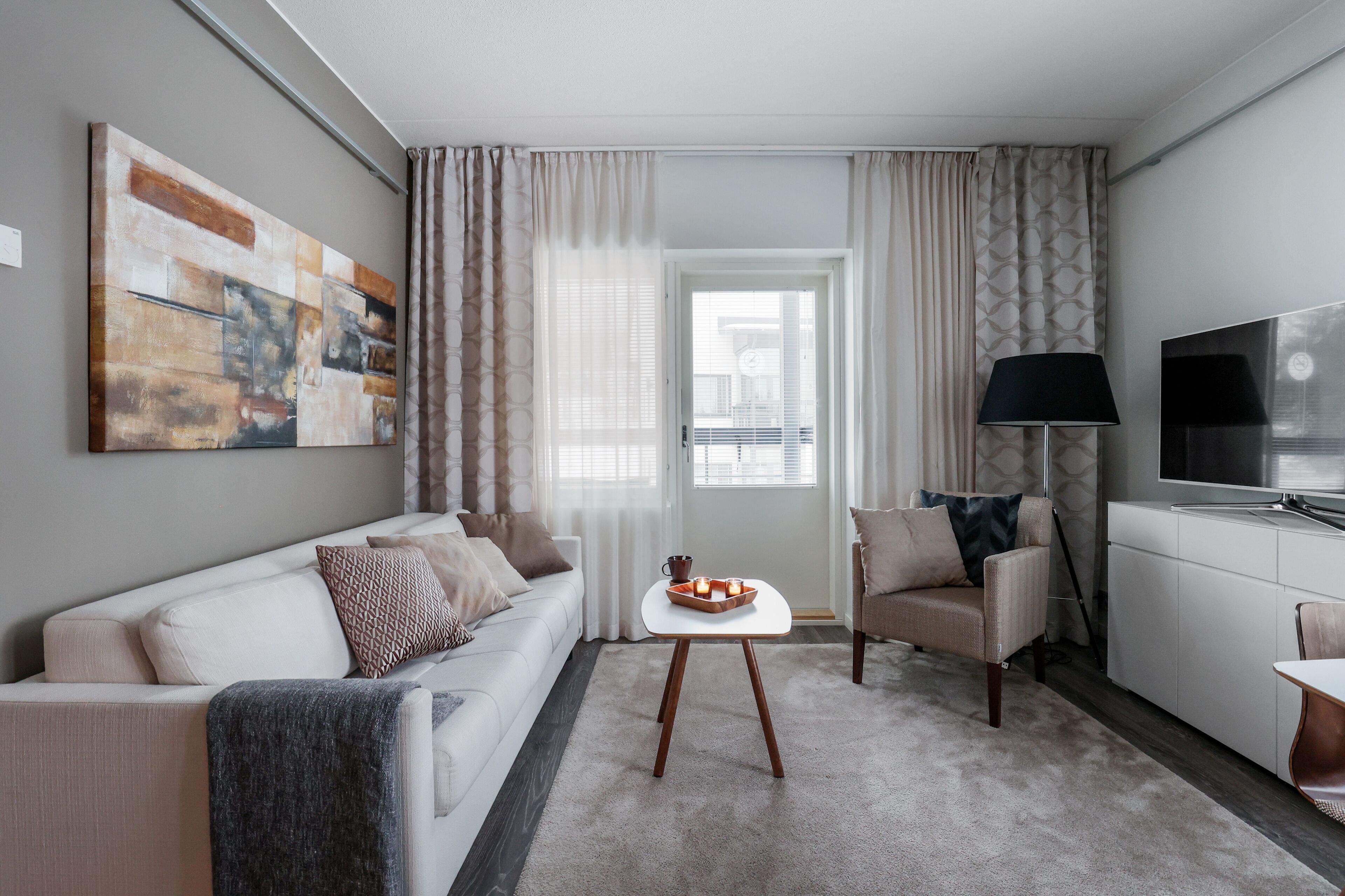 superior apartment, 2 bedrooms, sauna, hill view | living area | 47-inch flat-screen tv with cable channels, tv, netflix