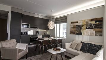 Superior Apartment, 2 Bedrooms, Sauna | 2 bedrooms, premium bedding, blackout drapes, soundproofing