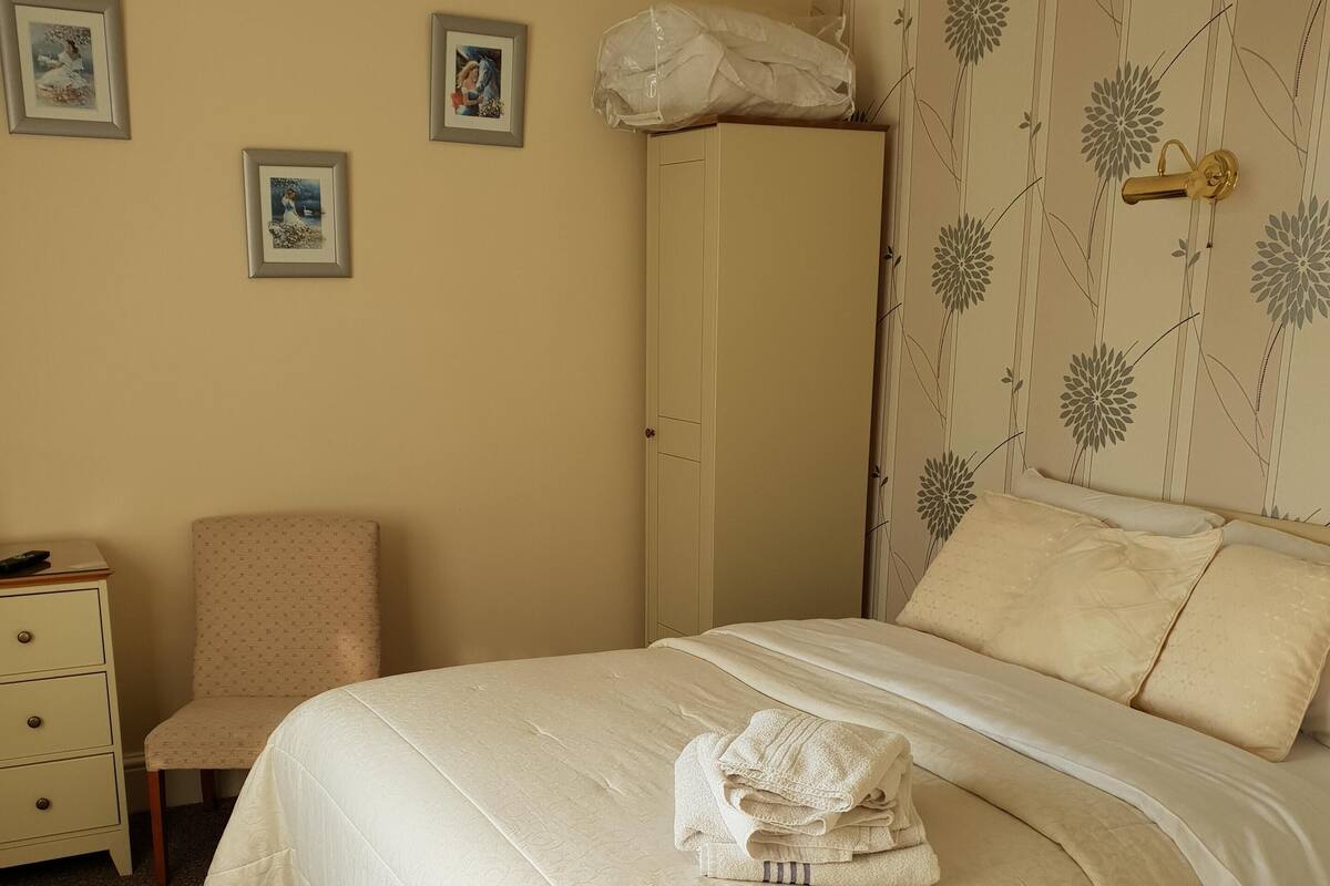 Standard Double Room, Ensuite