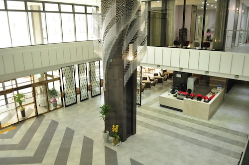 Hyunjin Tourist Hotel