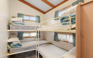 Superior 2 Bedroom Cabin | 2 bedrooms, iron/ironing board, free WiFi, bed sheets