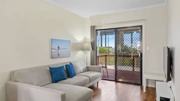 Deluxe 3 Bedroom Beach Cabin - Sleeps 6 | Living area | LCD TV