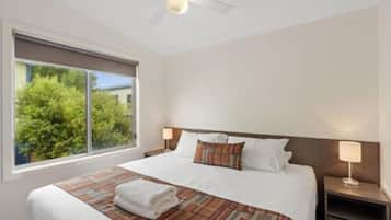 Iron/ironing board, free WiFi, bed sheets