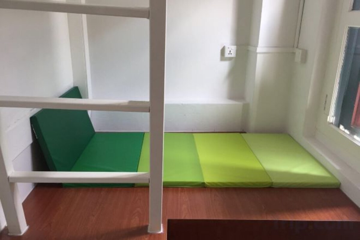 One-Bedroom Loft
