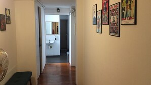 Hallway - Royal Hostel (Singapore)