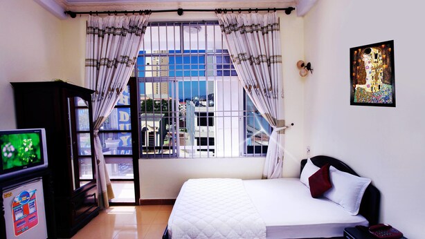 Ảnh chưa phân loại, 1 trong số 11 ảnh, nút