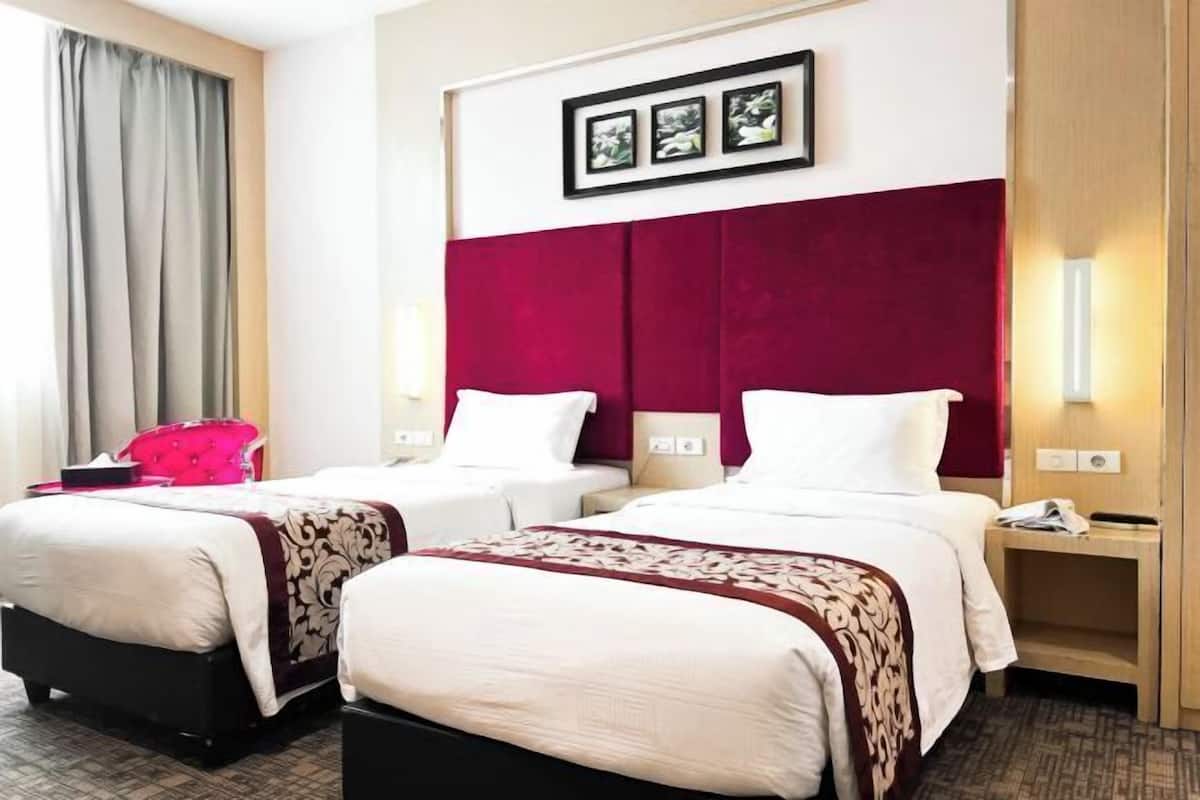 Minibar, escritorio, wifi gratis