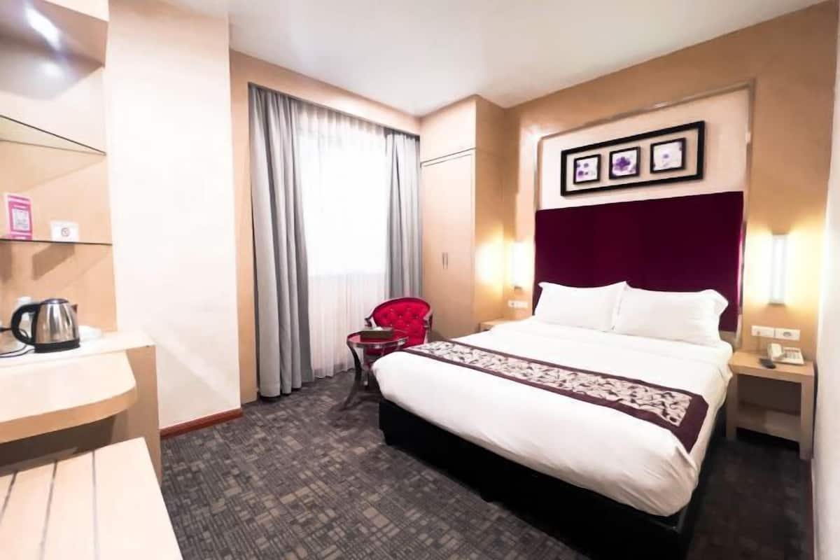 Bar mini, meja, Wi-fi percuma