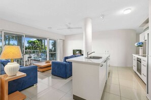 Apartment, 2 Bedrooms (with balcony) | Living area