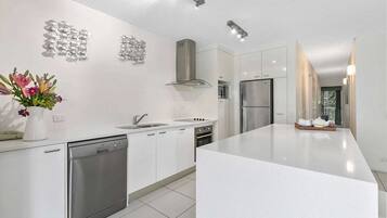 Apartment, 2 Bedrooms (with balcony) | Private kitchen