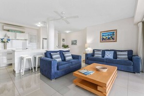 Apartment, 2 Bedrooms (with balcony) | Living area