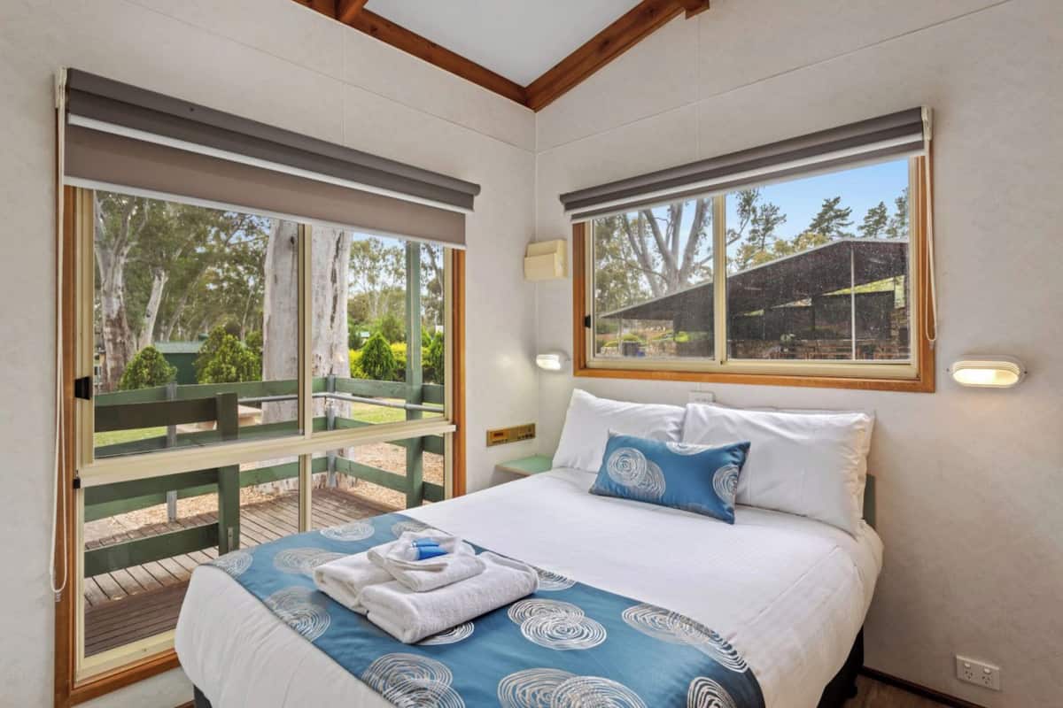 Standard 2 Bedroom Cabin - Pet Friendly
