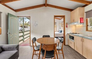 Economy 2 Bedroom Cabin - Sleeps 6 | Living area | 32-inch LCD TV with cable channels - Discovery Parks - Clare (Clare)