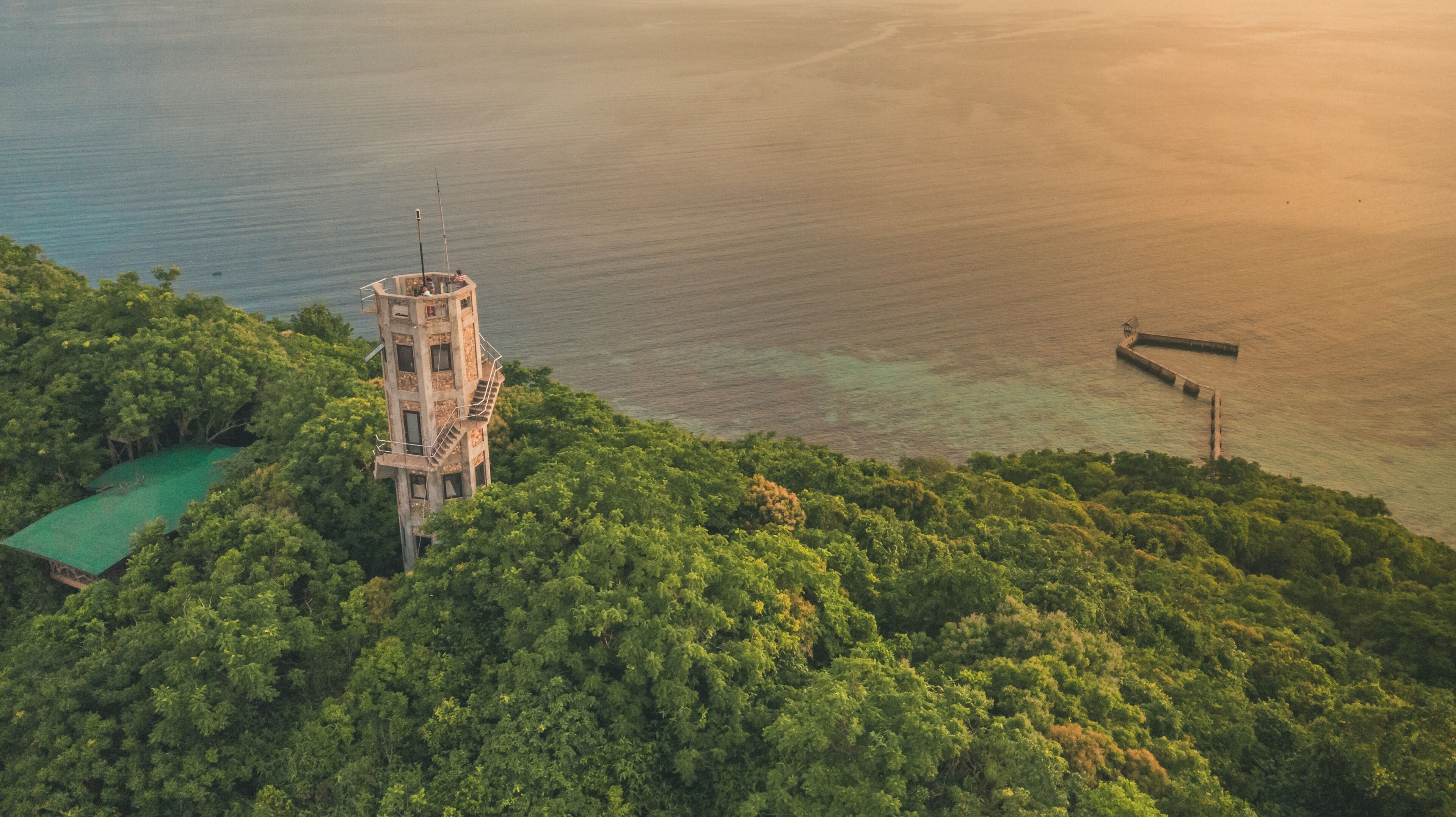 private beach, white sand, free beach cabanas, beach shuttle