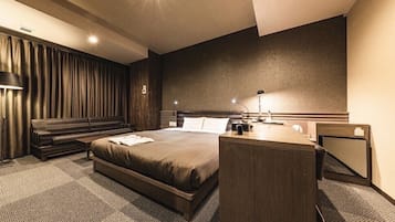 WiFi (無料)、ベッドシーツ