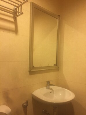 Bathroom - My Hotel @ Seri Putra (Kajang)