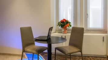 Coin salon dans le hall
