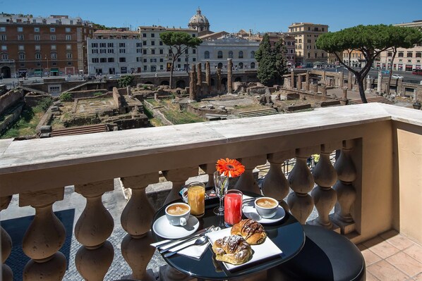 Double Room, Balcony | Balcony - Pantheon Caesar Relais (Rome)