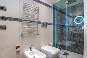 Double Room, Balcony | Bathroom - Pantheon Caesar Relais (Rome)