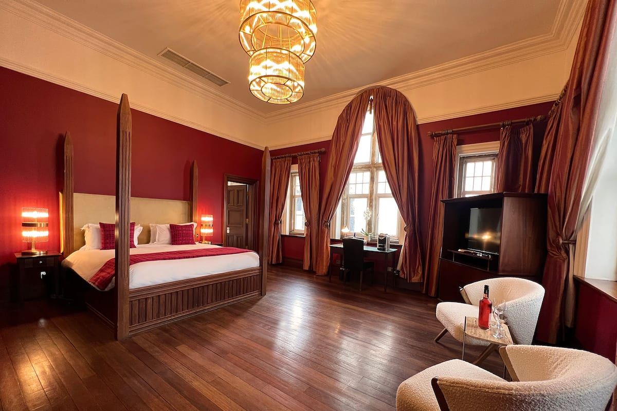 Luxury Double Room, Non Smoking | Egyptian cotton sheets, hypo-allergenic bedding, in-room safe