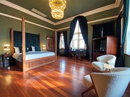 Luxury Double Room, Non Smoking | Egyptian cotton sheets, hypo-allergenic bedding, in-room safe