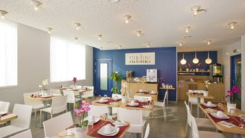 Daily buffet breakfast (EUR 12 per person)
