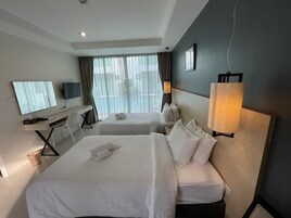 Twin Room, Pool Access | In-room safe, blackout drapes, iron/ironing board, rollaway beds