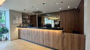 Reception - My Hotel @ Sentral (Kuala Lumpur)