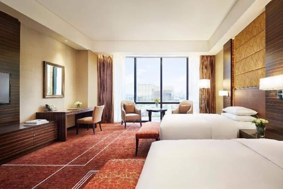 Free minibar, in-room safe, desk, laptop workspace