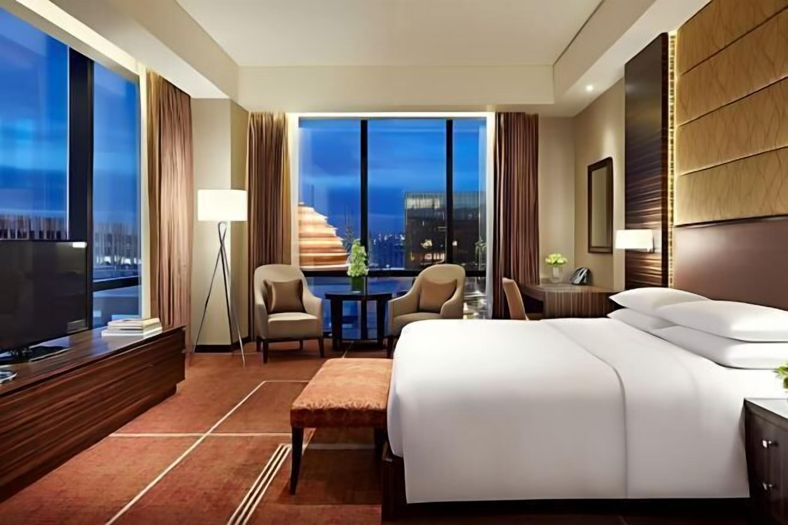 Free minibar, in-room safe, desk, laptop workspace