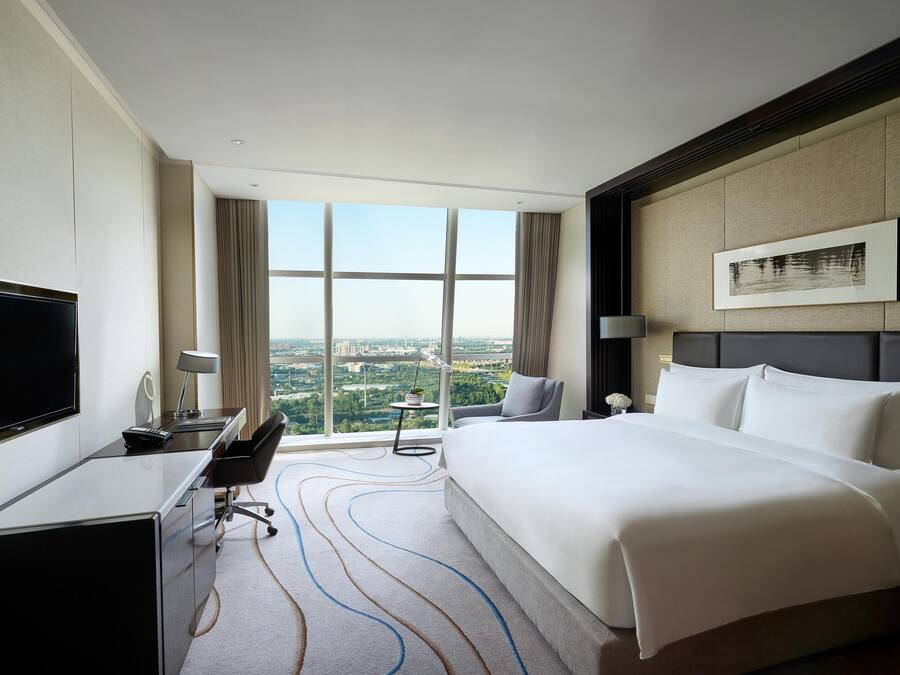 Habitació estàndard, vistes a la ciutat | Roba de llit d'alta qualitat, minibar i caixa forta a l'habitació