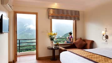 Minibar, soundproofing