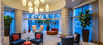 Hilton Garden Inn Alexandria Old Town National Harbor
