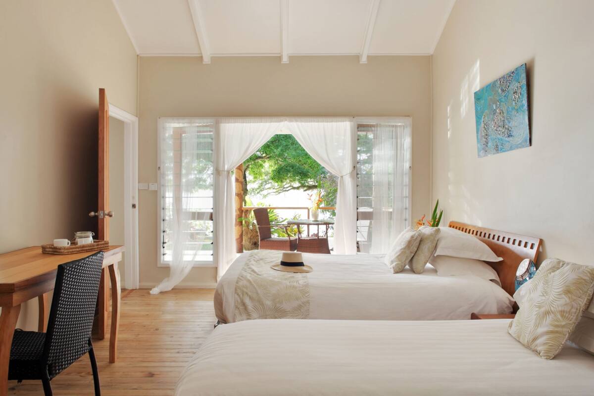 oceanfront 2 bedroom villa | 1 bedroom, premium bedding, pillow-top beds, minibar