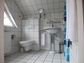 Double Room | Bathroom shower - Hotel Villa Casa (Düsseldorf)
