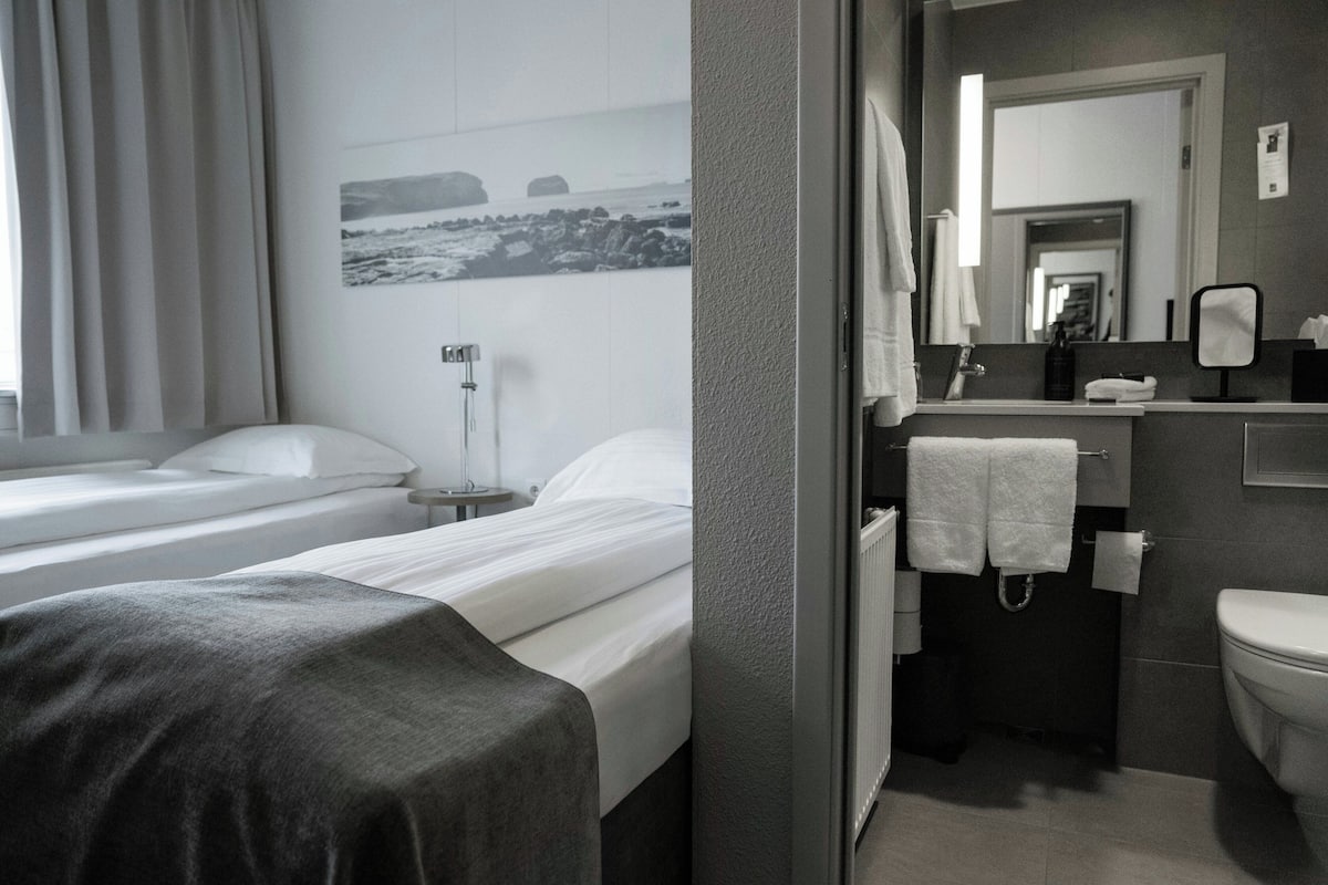 Small Twin Room with Spa Access | Free WiFi, bed sheets