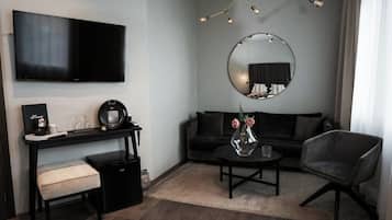 Deluxe Double Room with Spa Access | Truy cập Internet không dây miễn phí, bộ trải giường