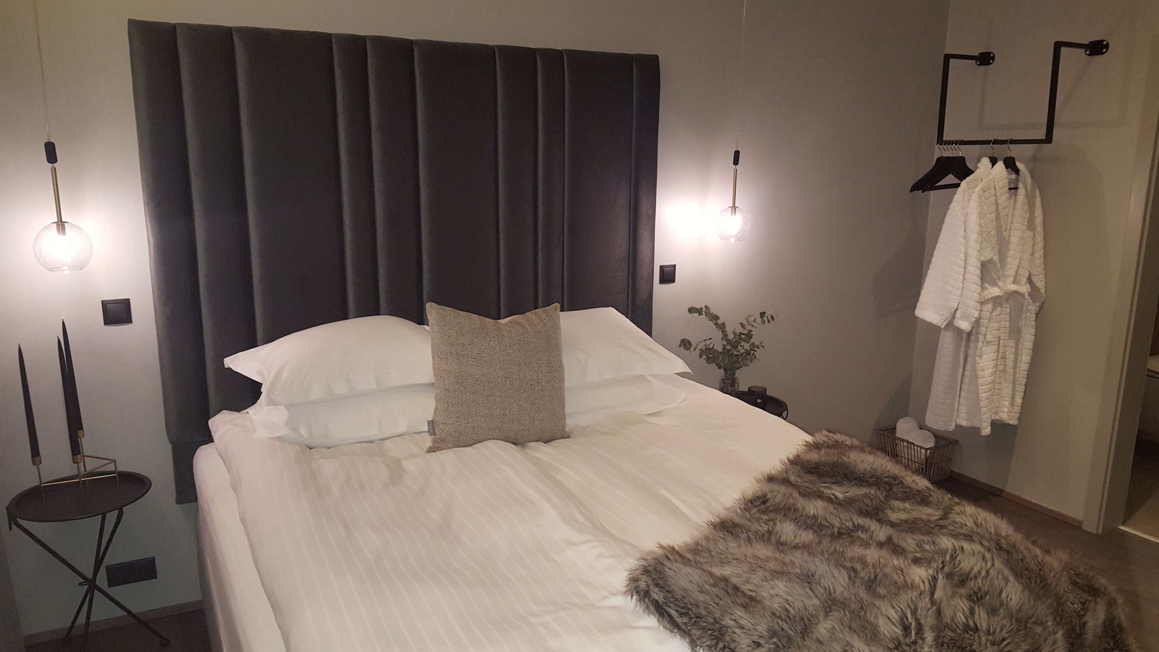 deluxe double room with spa access | free wifi, bed sheets