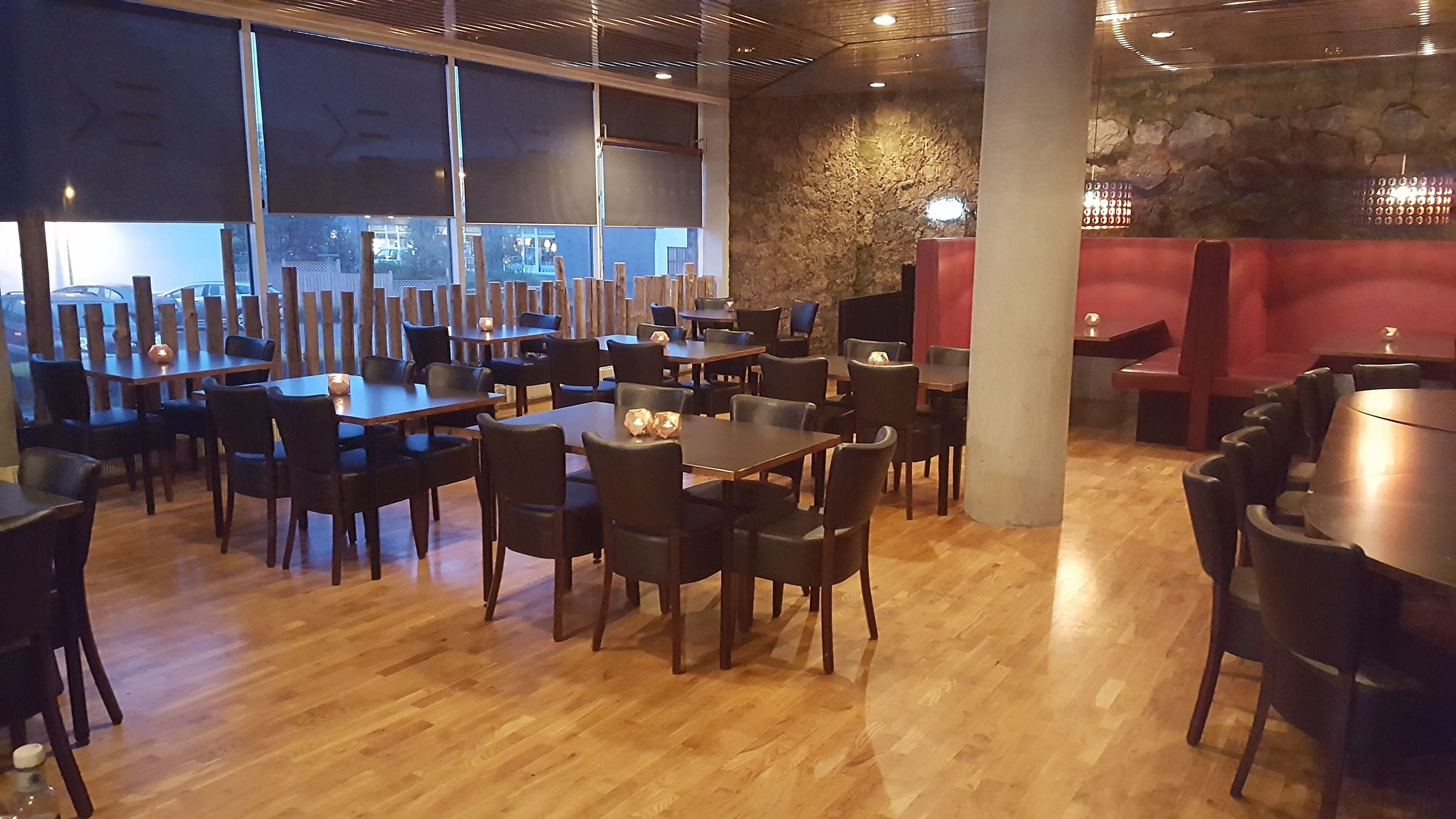 free buffet breakfast