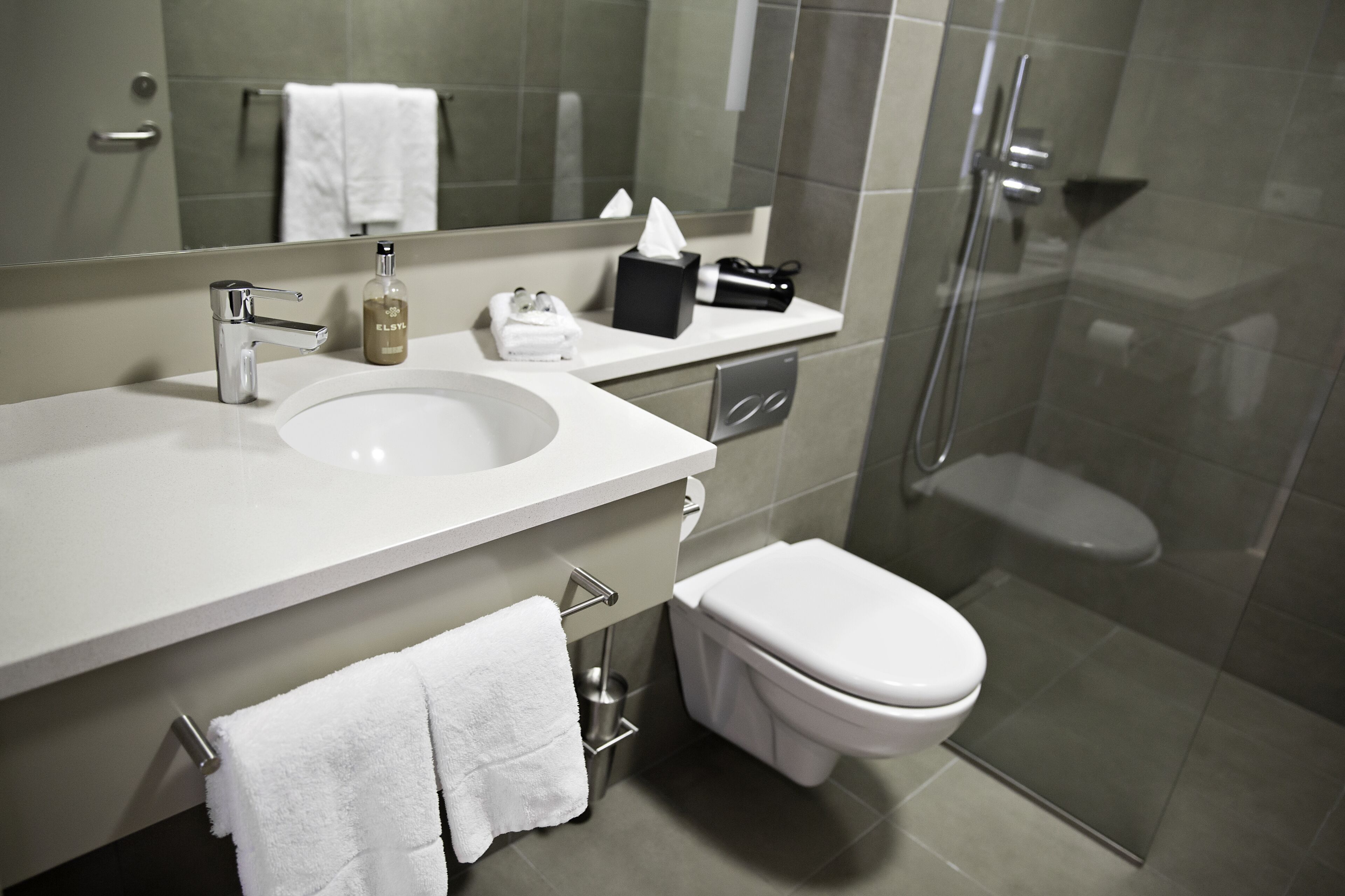 deluxe double room with spa access | bathroom | shower, hair dryer, towels