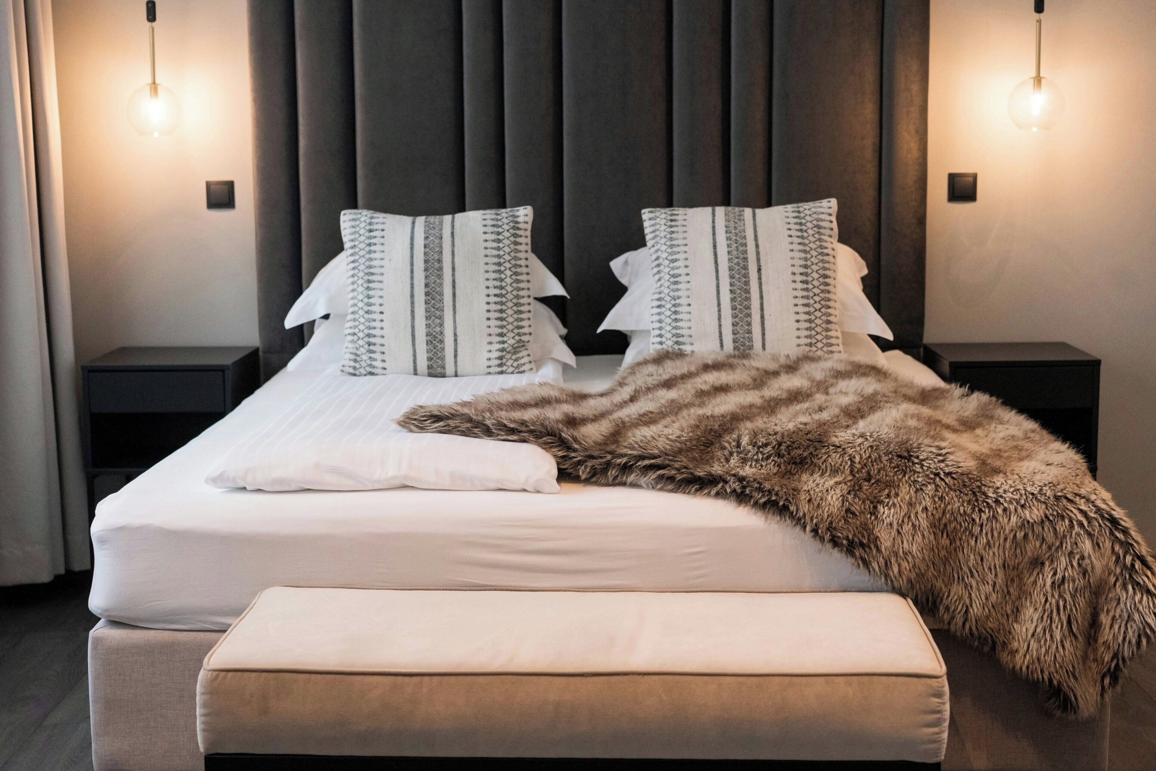 Deluxe Double Room with Spa Access | Free WiFi, bed sheets