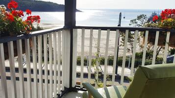 Panoramic House | Terrace/patio