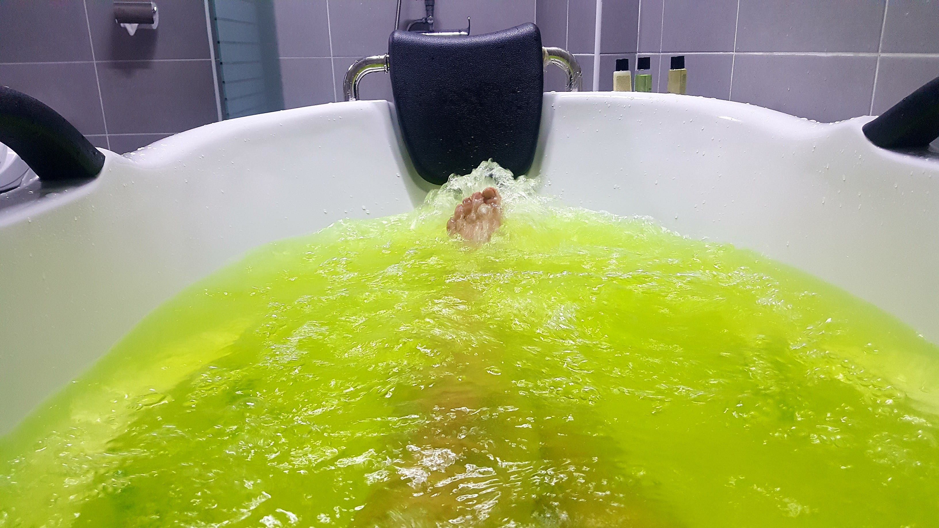 deluxe double room, kitchen, ocean view | jetted bathtub