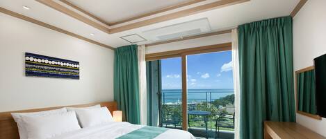 Standard Double Room, Kitchenette, Ocean View | Premium bedding, individually decorated, individually furnished, desk