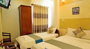 Minibar, màn/rèm cản sáng, truy cập Internet không dây miễn phí 