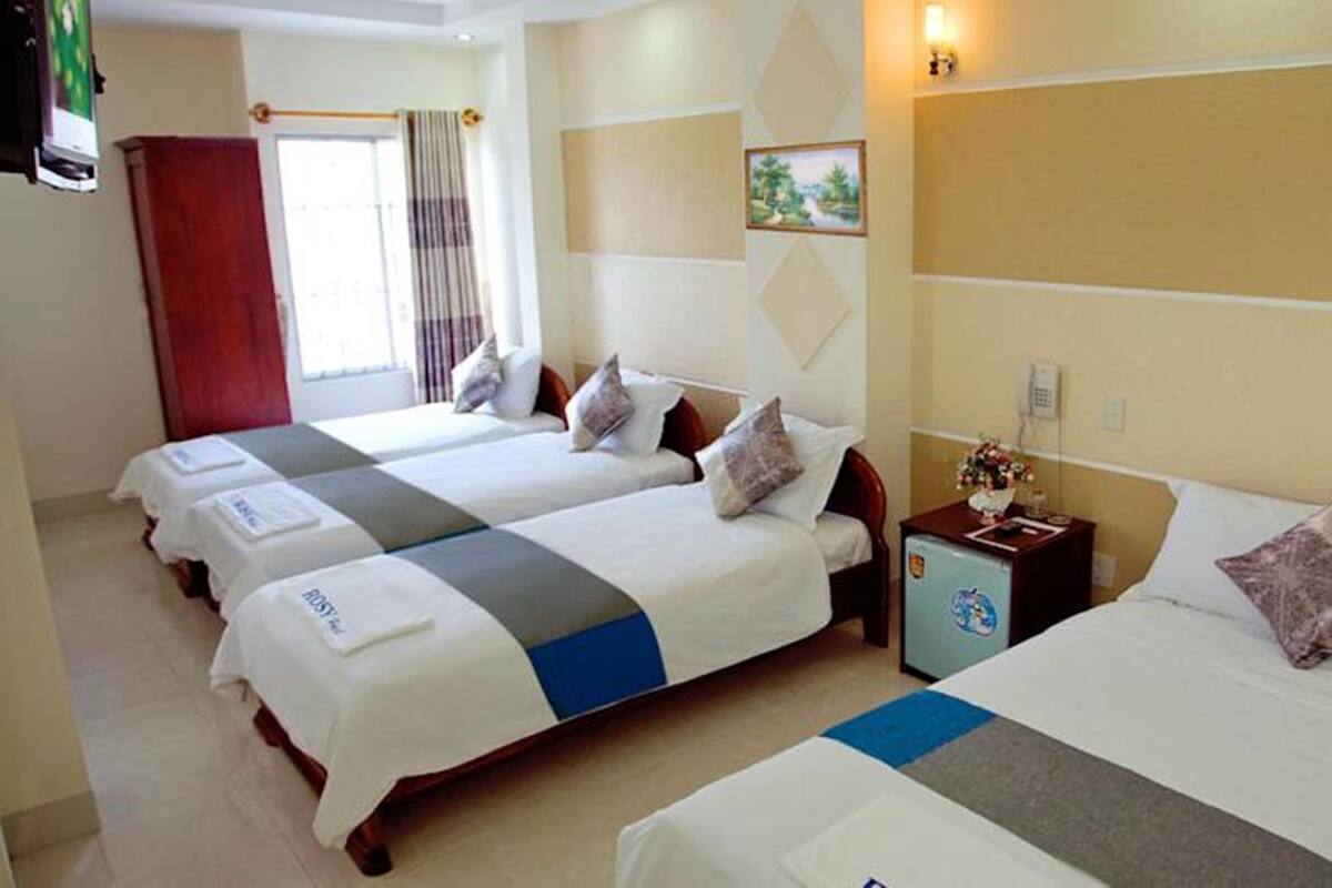 Family Room | Minibar, blackout drapes, free WiFi