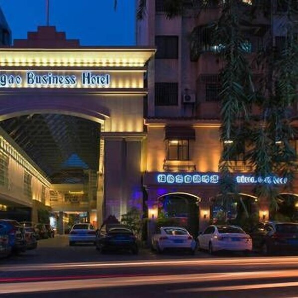 Front of property – evening/night