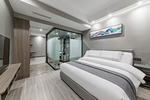 Escritorio, cortinas blackout, wifi gratis y ropa de cama 