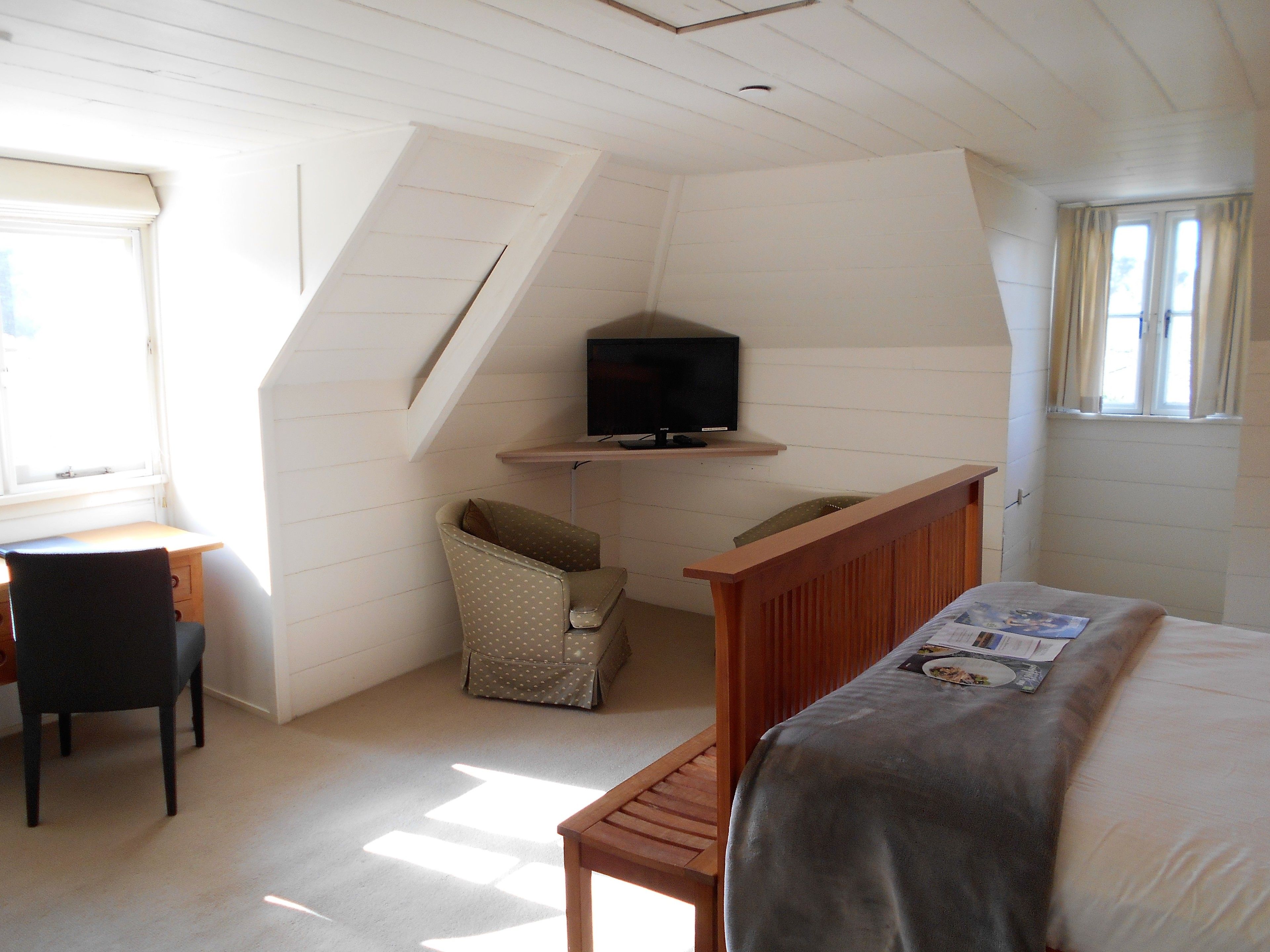 historic inn superior room | 1 bedroom, egyptian cotton sheets, premium bedding, down duvets