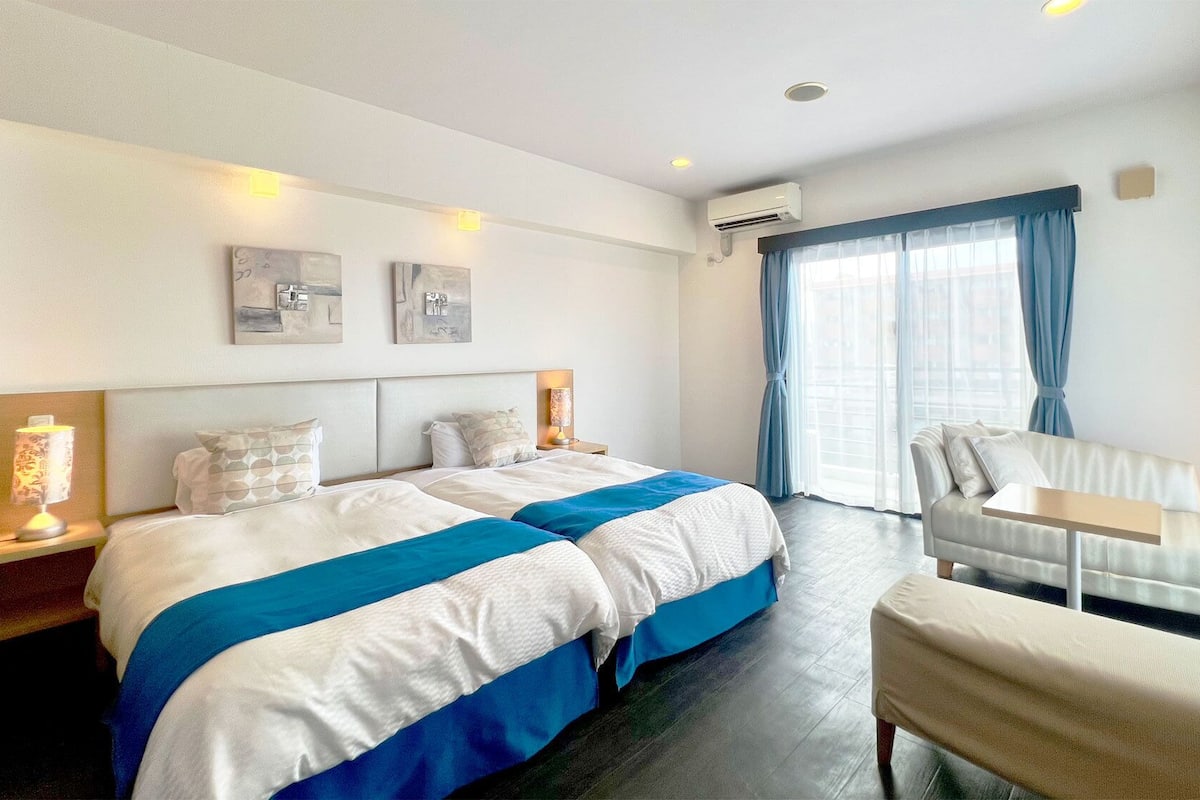 Premium bedding, down duvets, in-room safe, desk